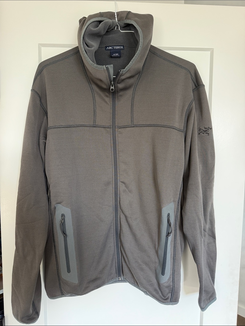 Arc'teryx Men's gray Naga Full-Zip Softshell Jacket with hood